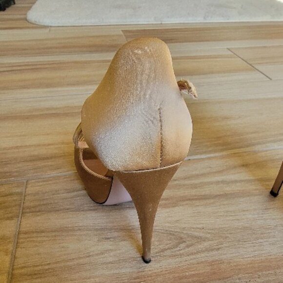 Gucci Beige Satin Strappy Peekaboo Stilettos Pump Shoes Eur. 36.5 - Picture 4 of 15